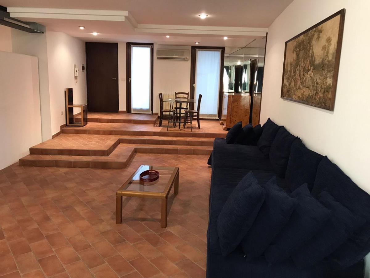 Residenza Madonna เวโรนา ภายนอก รูปภาพ