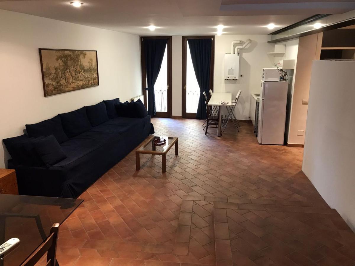 Residenza Madonna เวโรนา ภายนอก รูปภาพ