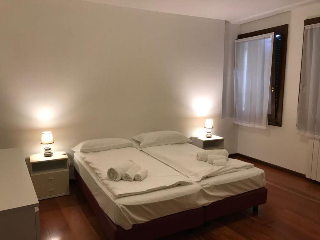 Residenza Madonna เวโรนา ภายนอก รูปภาพ
