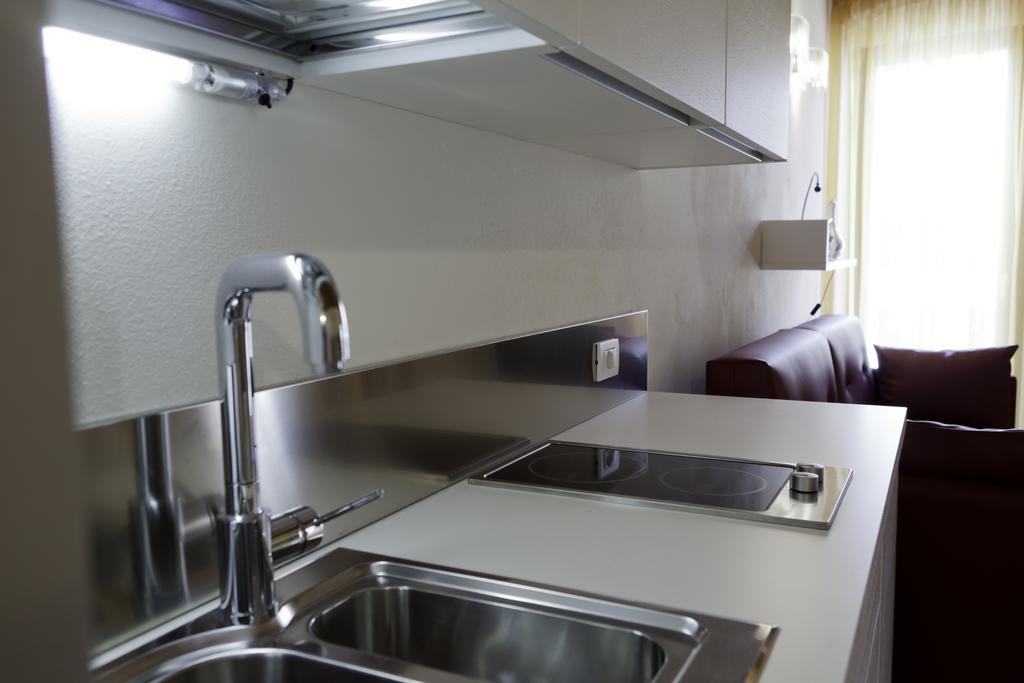 Residenza Madonna เวโรนา ภายนอก รูปภาพ