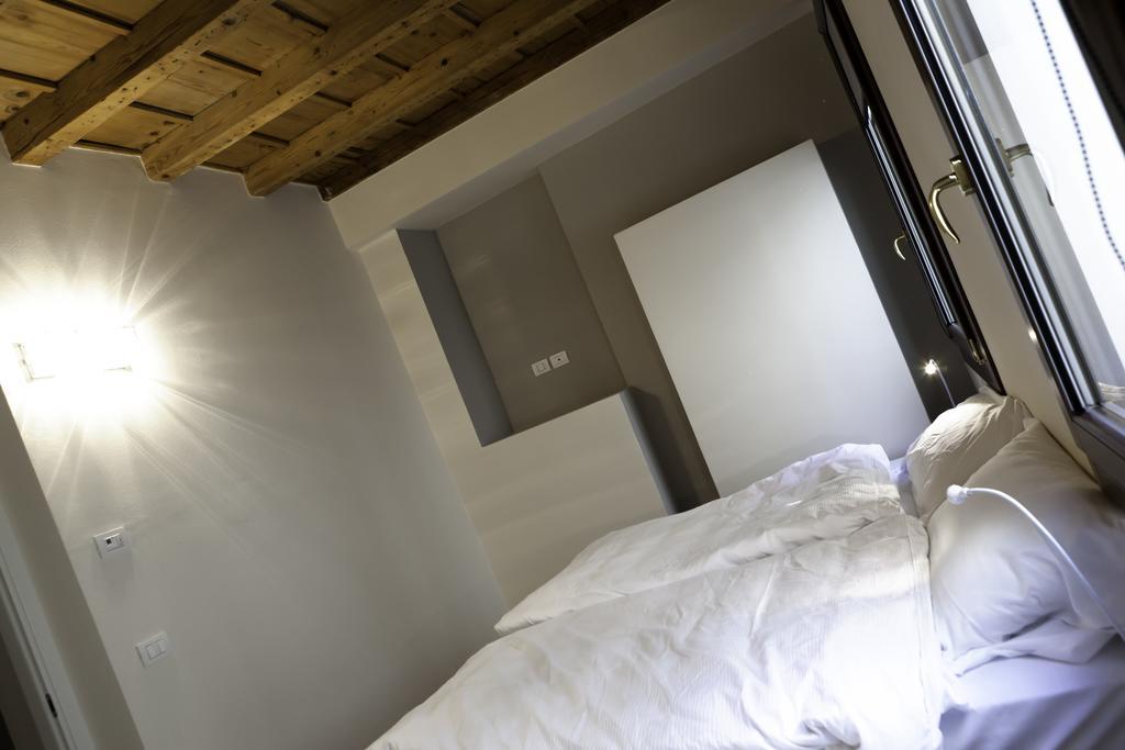 Residenza Madonna เวโรนา ภายนอก รูปภาพ