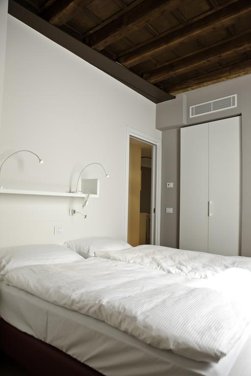 Residenza Madonna เวโรนา ภายนอก รูปภาพ